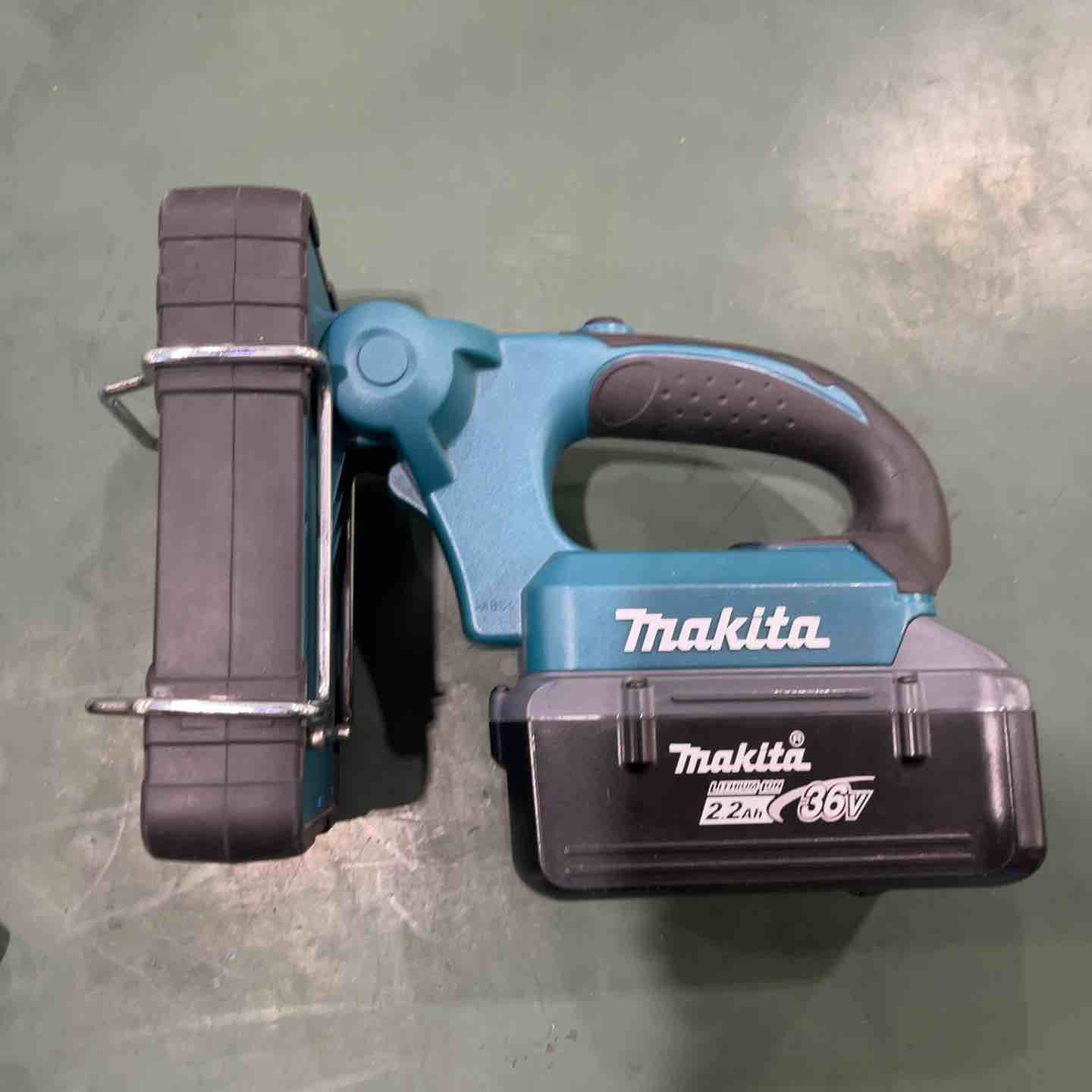 ☆マキタ(makita) コードレス蛍光灯 ML360【川口店】 – アクトツール