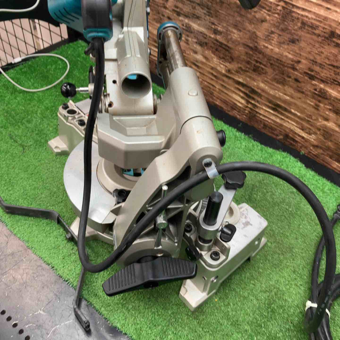 ★マキタ(makita) スライドマルノコ LS0613FL 165㎜ レーザー・ライト良好 動作確認済み ※手前のレバー下の足なし【川越店】