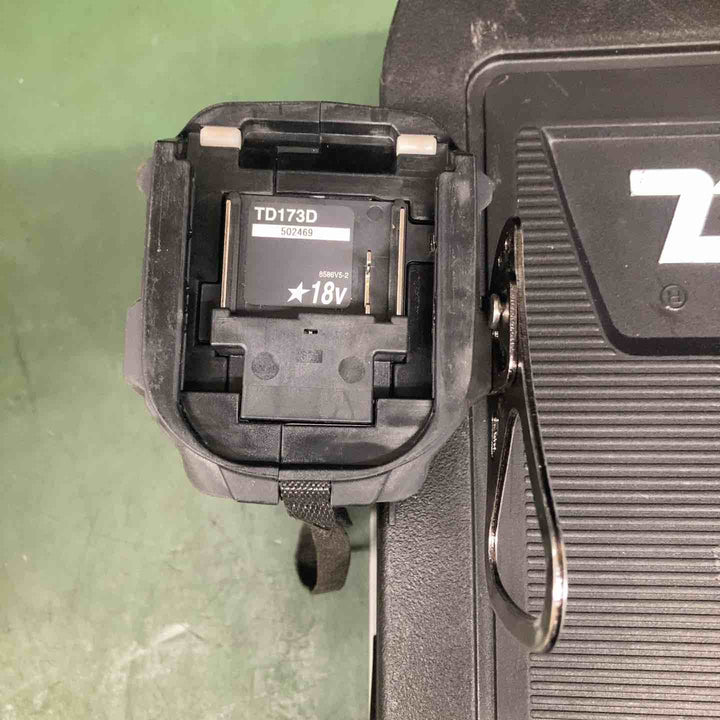 ★マキタ(makita) コードレスインパクトドライバー TD173DRGXB　充電回数5回 3回【戸田店】