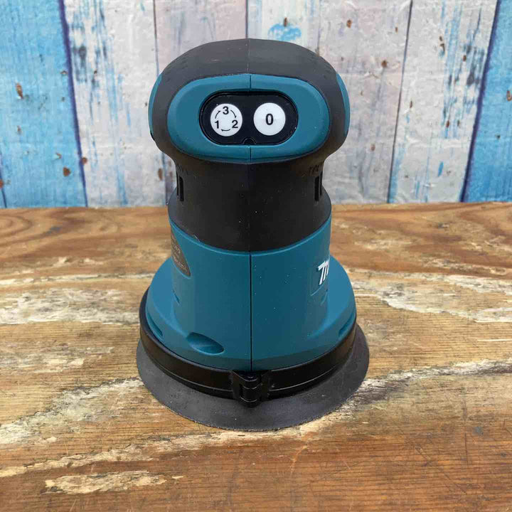 ★マキタ(makita) コードレスランダムオービットサンダ BO180DZ【柏店】