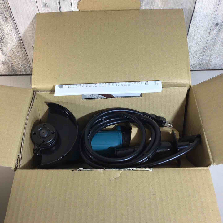 ☆マキタ(makita) 125mm ディスクグラインダ 9535B【戸田店】