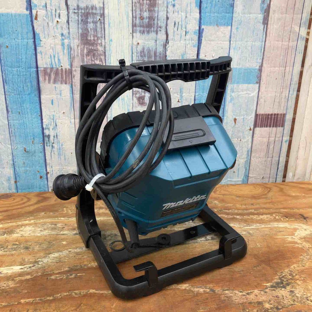 ★マキタ(makita) コードレスLEDスタンドライト ML805【柏店】