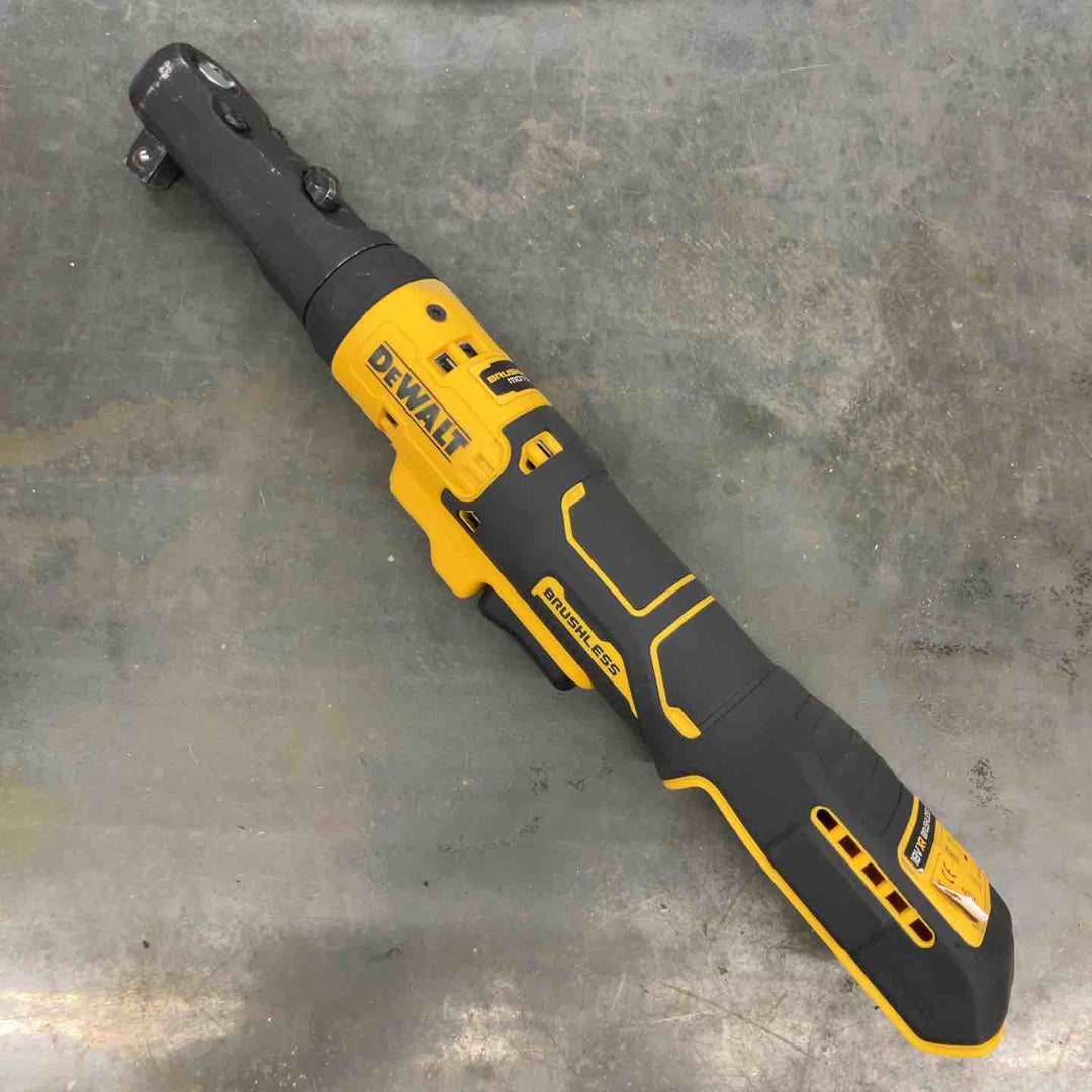 ▼デウォルト(DEWALT) 18V ラチェットレンチ DCF510+18V5.0AhバッテリーDCB184 正面に割れあり【戸田店】