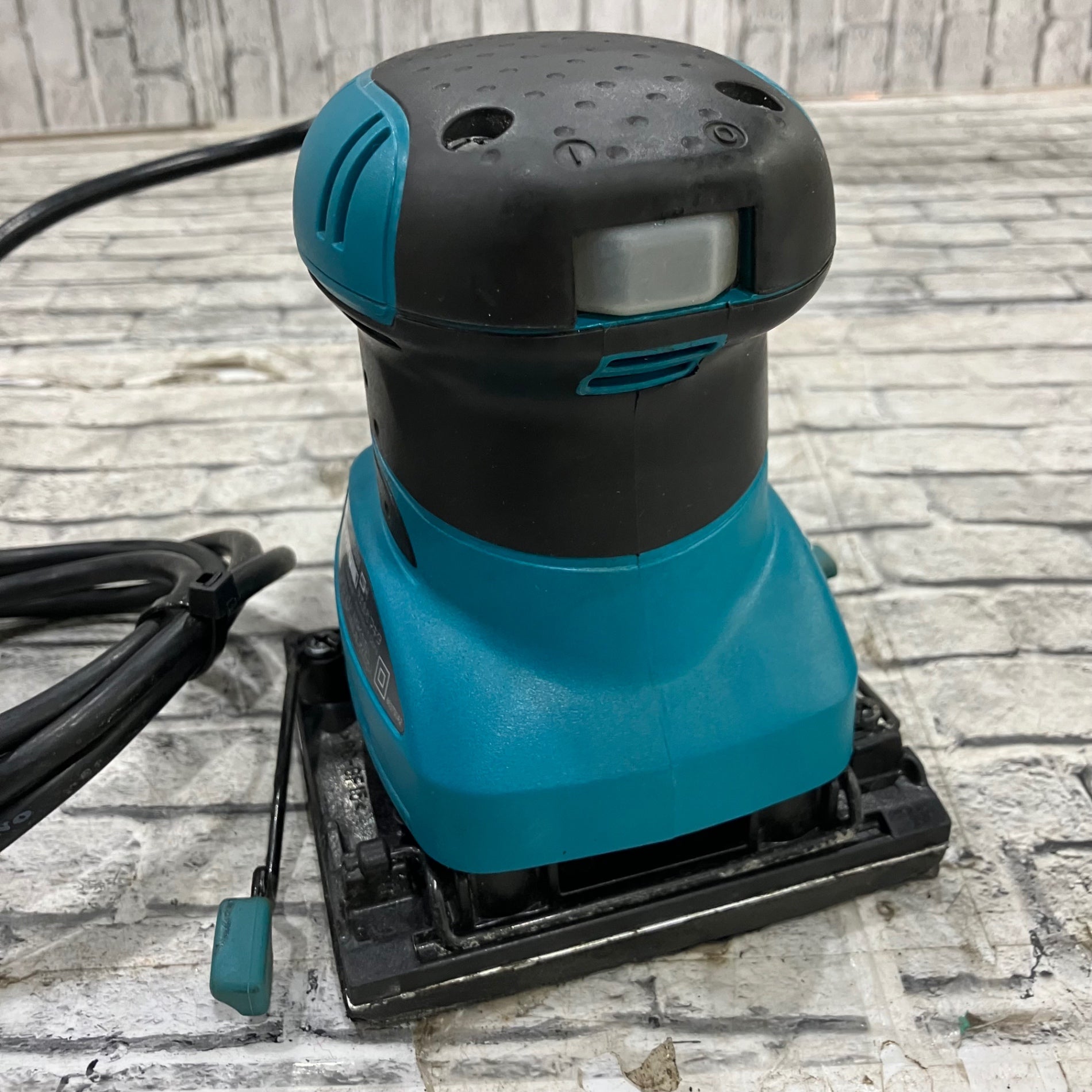 makita マキタ BO4555 ミニサンダ 中古品 【ハンズクラフト宜野湾店】 マキタ（makita） BO4555 防じんミニサンダ ◇ : 島道具Yahoo