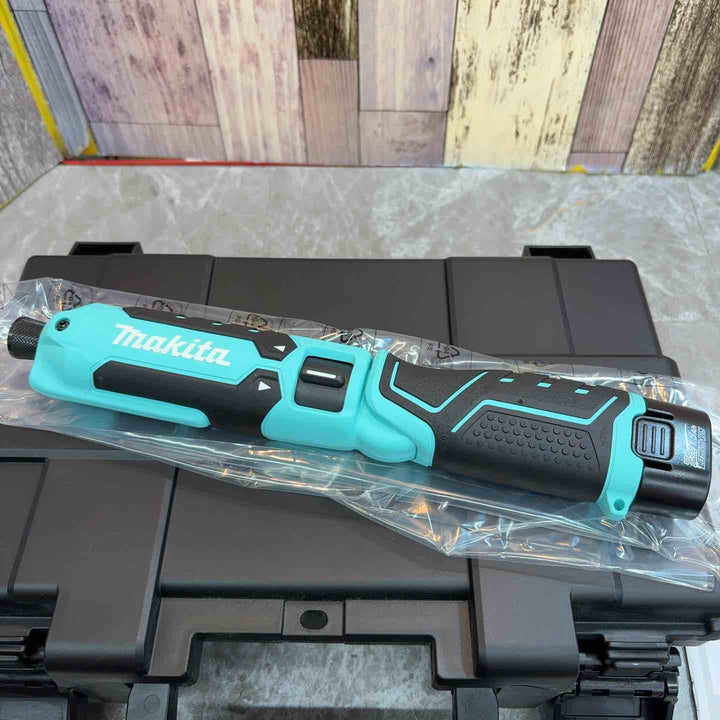 ★マキタ(makita) 10.8Vコードレスインパクトドライバ TD023DHXTB【八潮店】