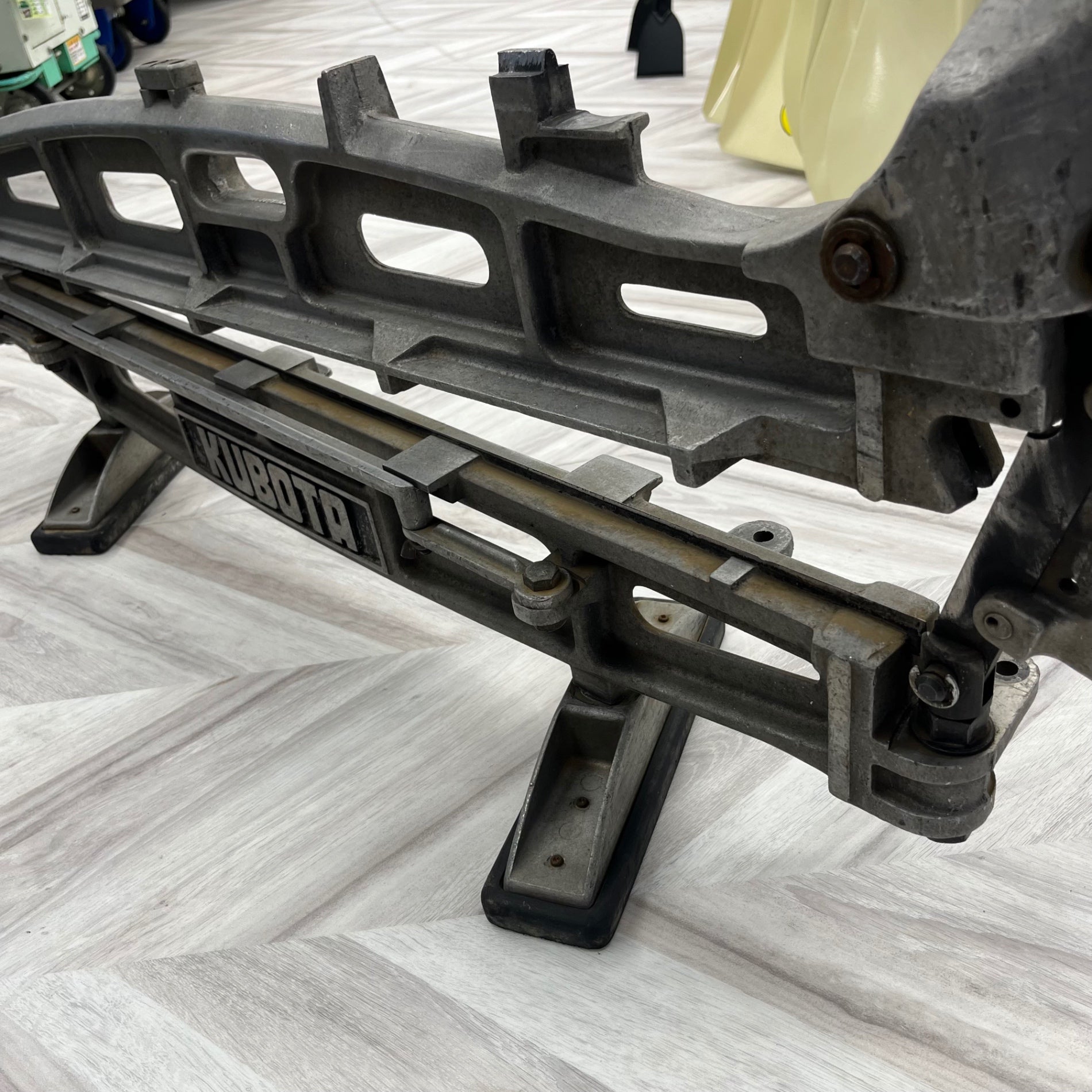 中古　Kubota 瓦切断機(シングルカッター) KH-970D ■店頭受け取りのみ■ 中古クボタ⁄KUBOTA カラーベストシングルカッター KH-970D 刃渡り