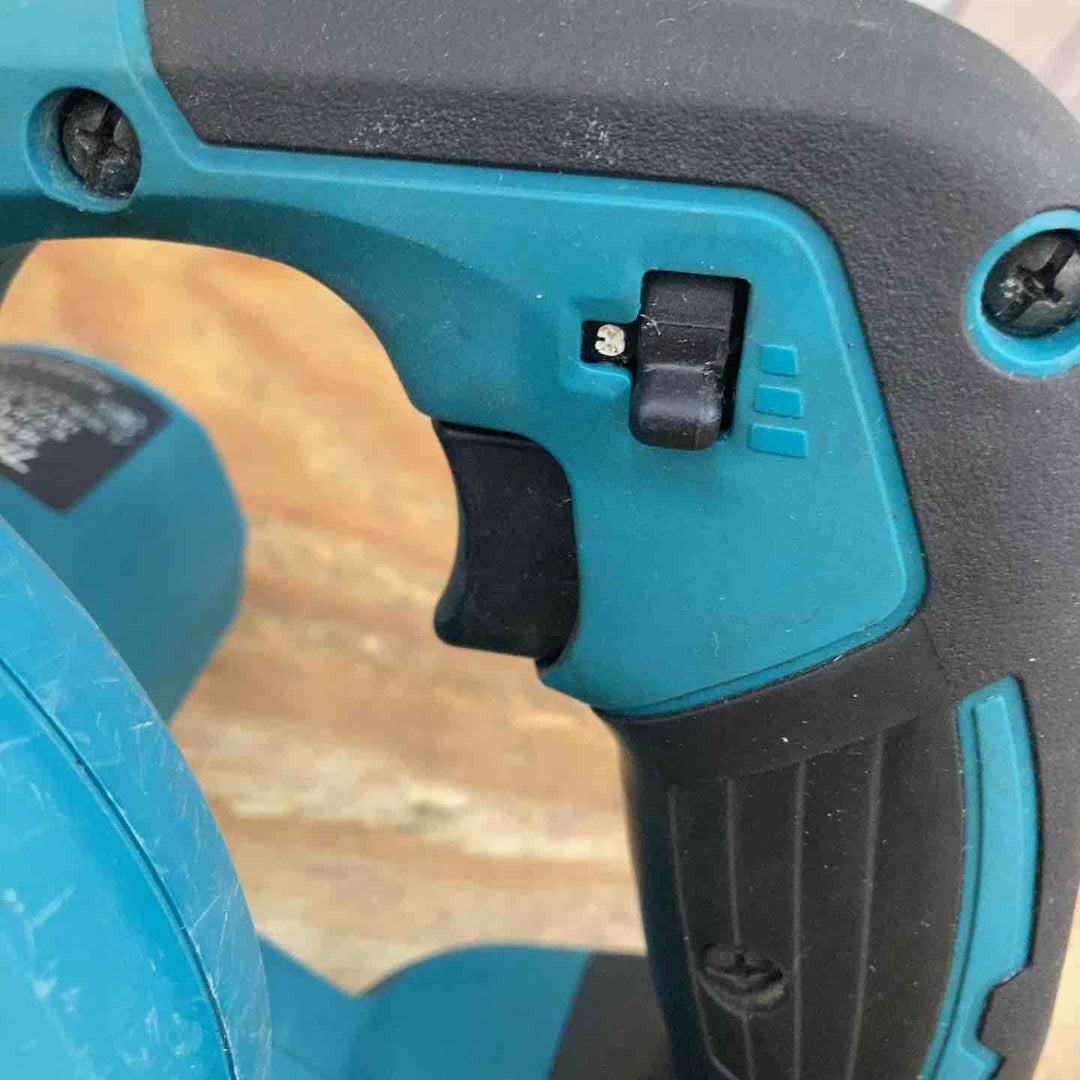 ★マキタ(makita) コードレスブロワ UB185DZ【柏店】