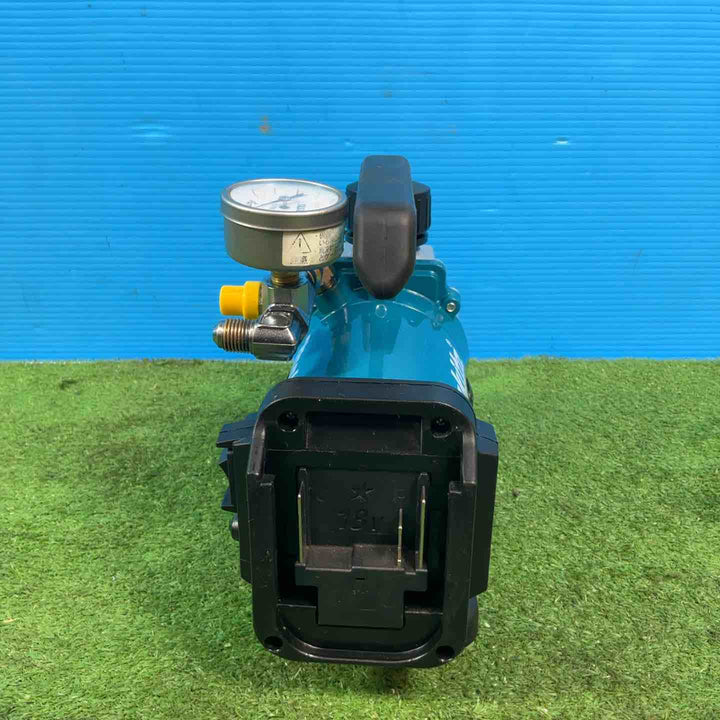 ★マキタ(makita) コードレス真空ポンプ VP180DZ 18V3.0Ahバッテリー付(充電2回)【岩槻店】
