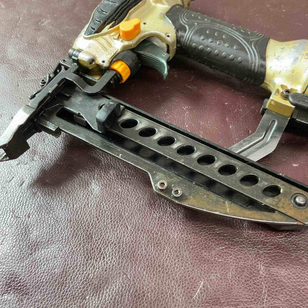 【中古品】ハイコーキ(HIKOKI ※旧:日立工機) 高圧フロアタッカ N3804HMF【東大和店】