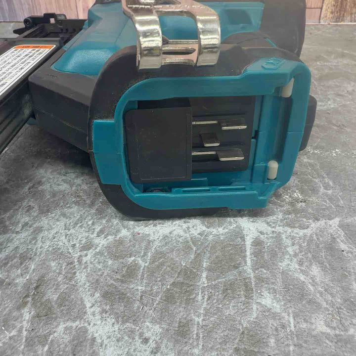 ★マキタ(makita) コードレスピンネイラ PT354DZK【八潮店】