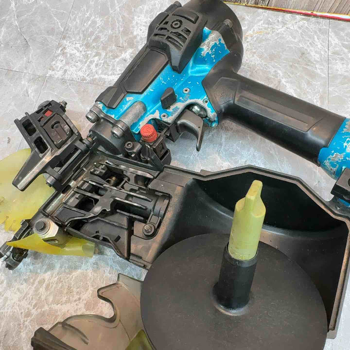 ★マキタ(makita) 高圧エア釘打ち機 AN633H【八潮店】