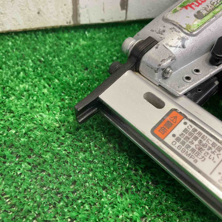 マキタ(makita) 常圧軽天タッカ AT422CA【町田店】