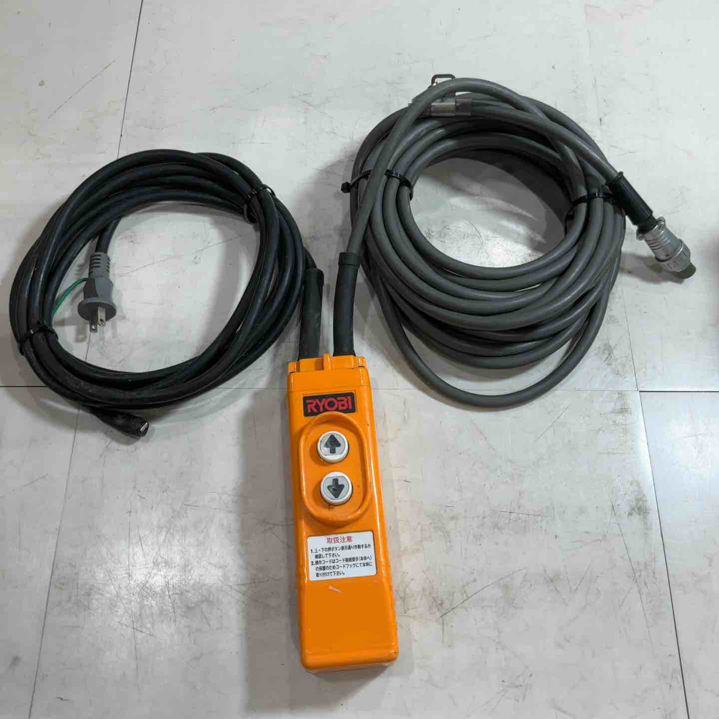 ◇リョービ(RYOBI) 小型ウインチ WI-61CDX (Φ4mmx15m)【川口店