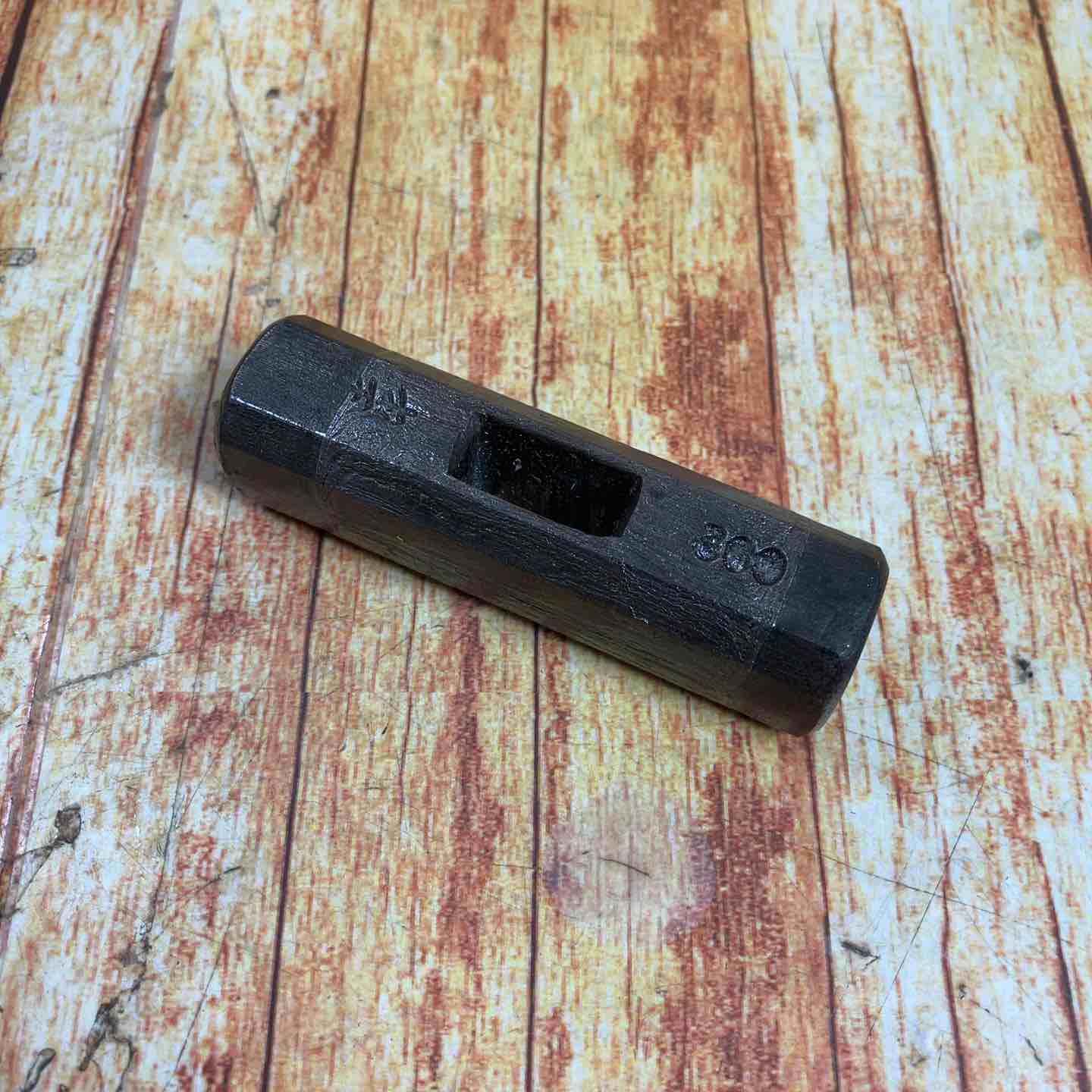 太土牛 約80匁【川崎店】 – アクトツールオンラインショップ