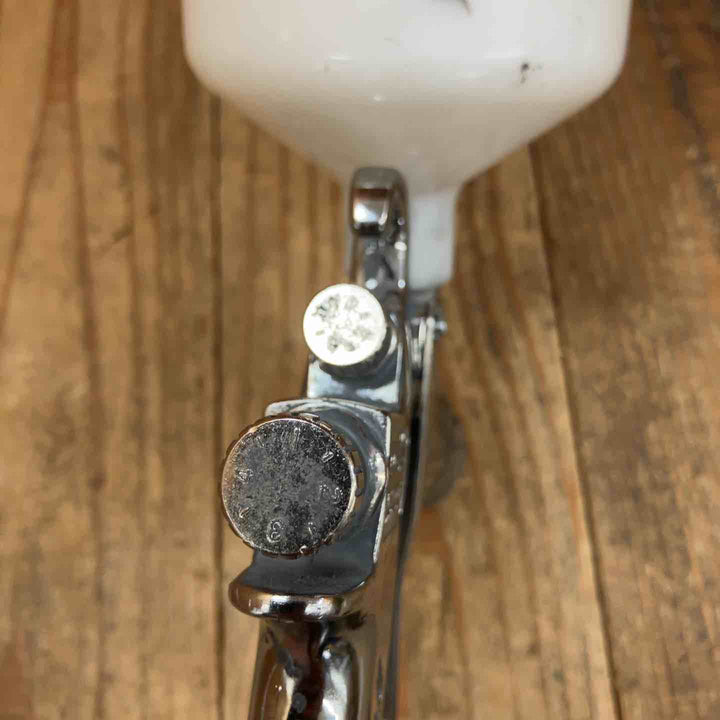 アネスト岩田 塗装 スプレーガン W-400 ノズル口径1.4mm 重力式 カップ付  ※エア通しのみ確認【所沢店】