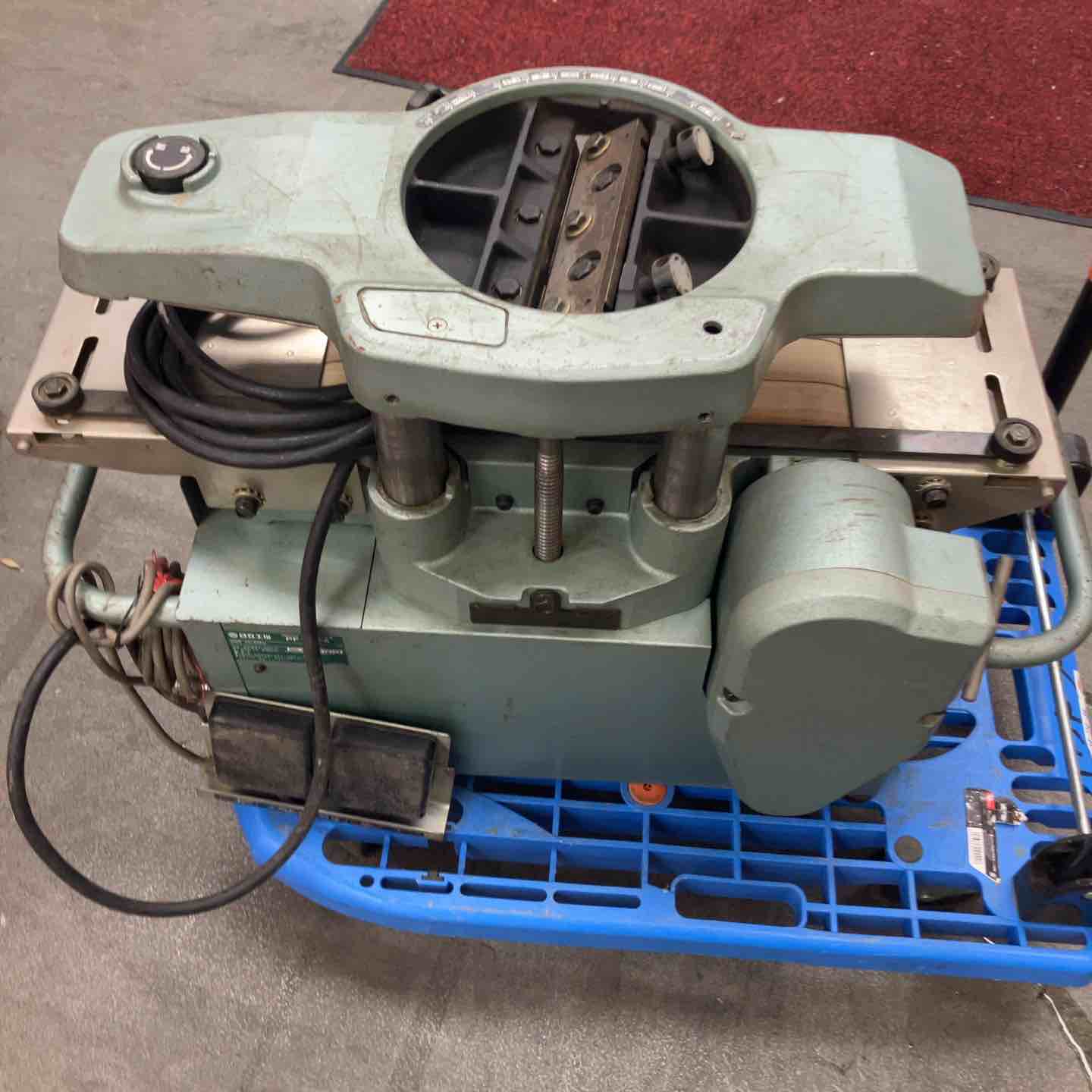 店頭受取り限定】日立工機 180mm 超仕上げかんな モデル：PF60FA