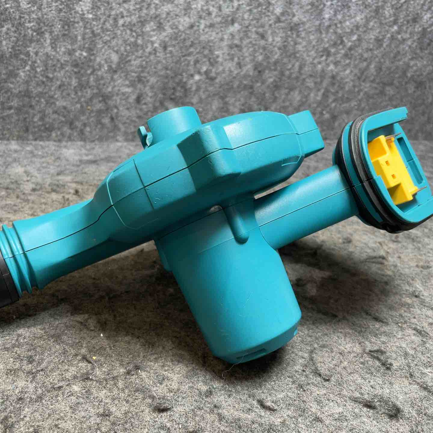 マキタ/makita UB182D 充電式ブロワ【リライズ市川行徳店】【店頭取引限定】【中古】2400020027441 マキタ/makita UB182D 充電式ブロワ【リライズ市川行徳店】【店頭取引