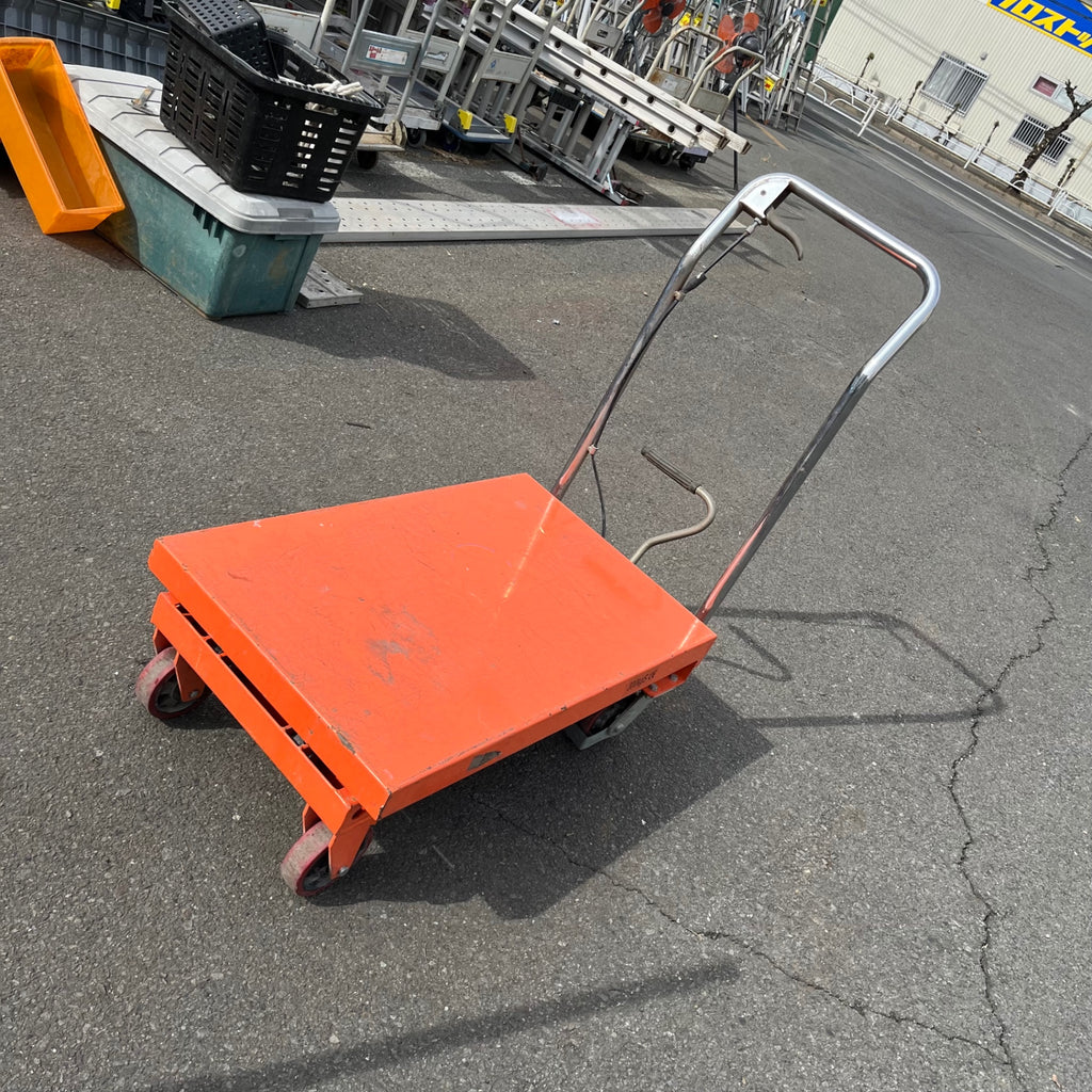 中古品/店頭受取り限定】メーカー不明 油圧リフトテーブル 台車 300 中古品/店頭受取り限定】メーカー不明 油圧リフトテーブル 台車 300