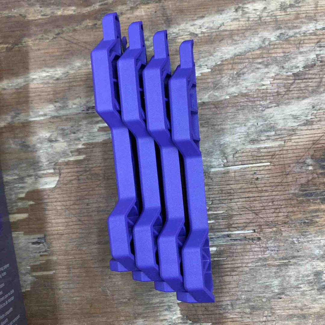 ▼MACTOOLS 4PCスプレー缶ホルダー 紫 FMCH-4PK-PUR【柏店】