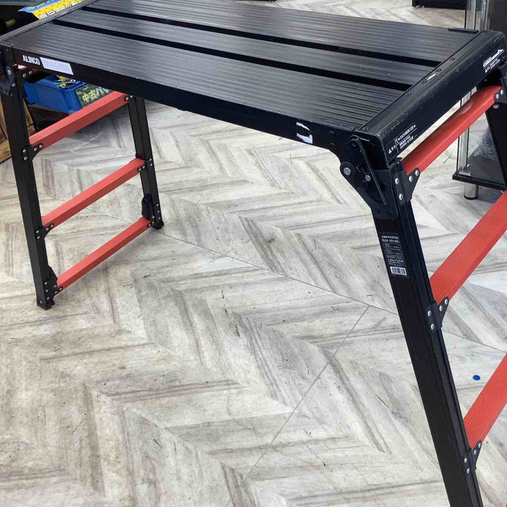 【店頭受取り限定】アルインコ GAUDI GUX-1014WL 脚立 はしご 足場 洗車 可搬式作業台 塗装 内装  メンテナンス 撮影  【越谷店】