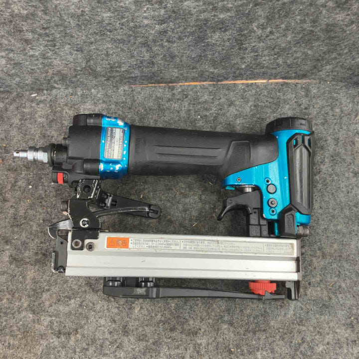 ★マキタ(makita) 高圧エアタッカ AT425HEM【鴻巣店】