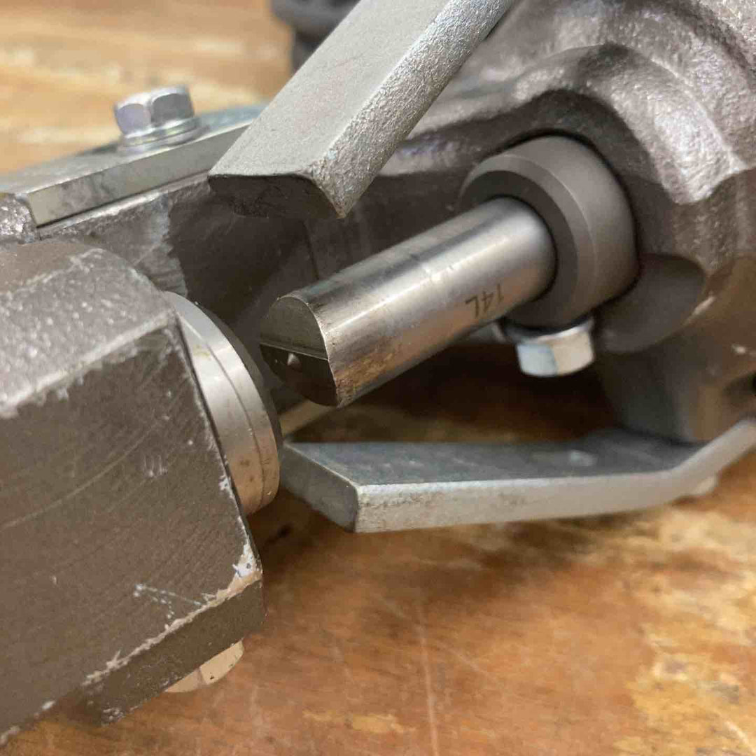 ★育良精機(IKURA) パンチャー IS-14MPS【藤沢店】