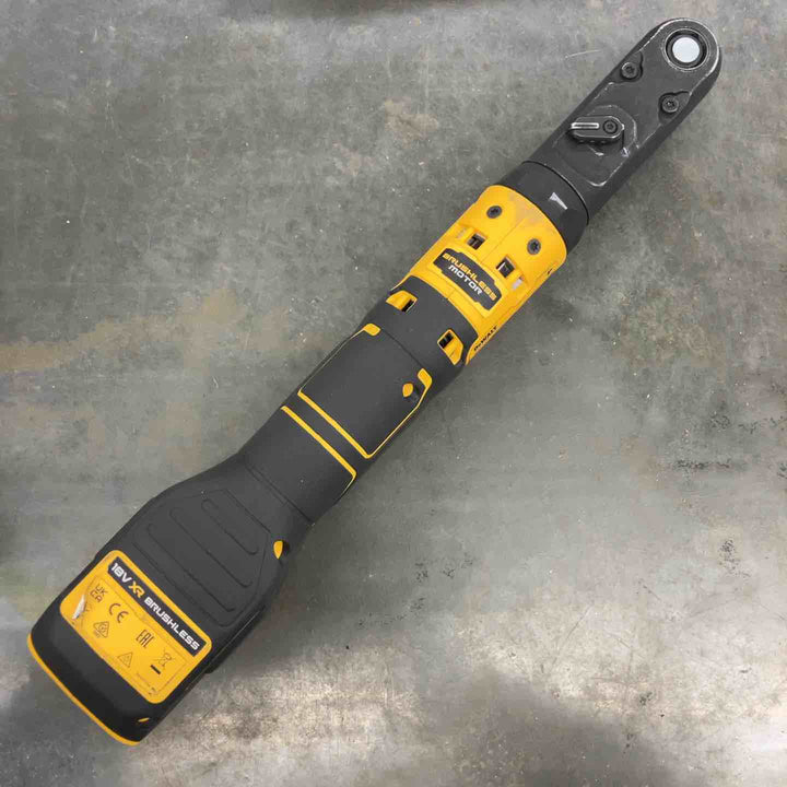 ▼デウォルト(DEWALT) 18V ラチェットレンチ DCF510+18V5.0AhバッテリーDCB184 正面に割れあり【戸田店】