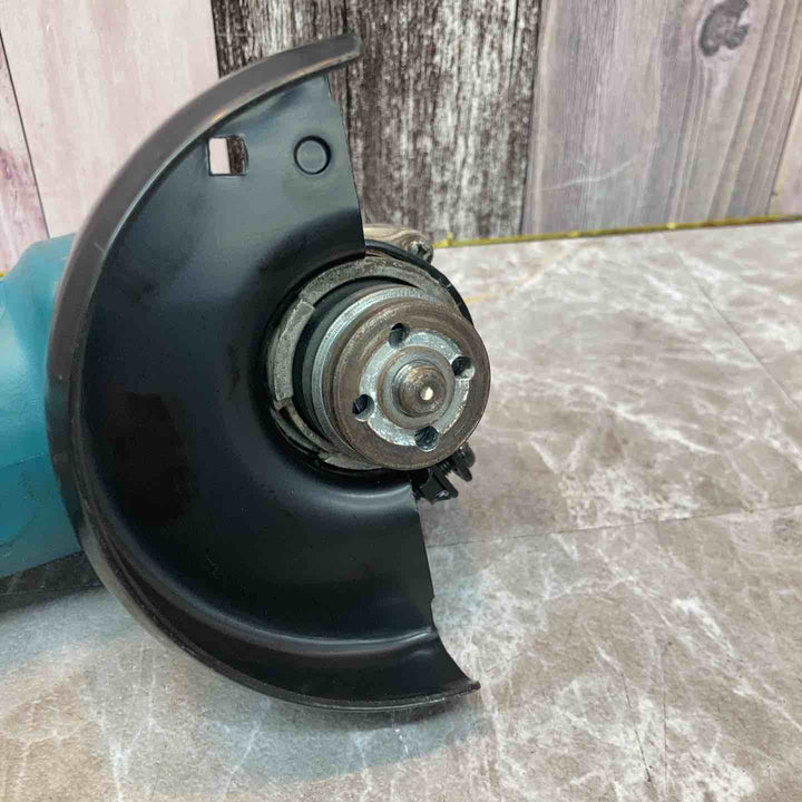 ☆マキタ(makita) 100mmディスクグラインダ GA4033【八潮店】
