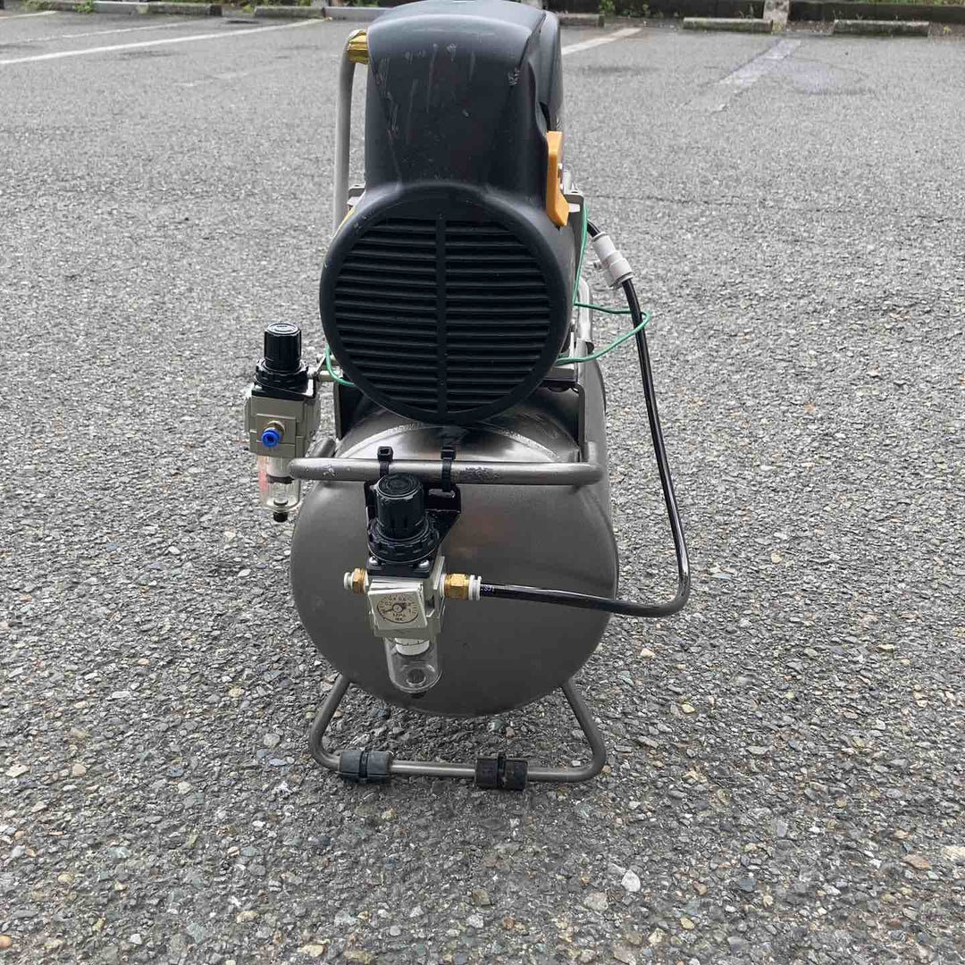 ◇日立産機(HITACHI) ベビコン 0.2LE-8S 常圧エアコンプレッサ【川崎店】