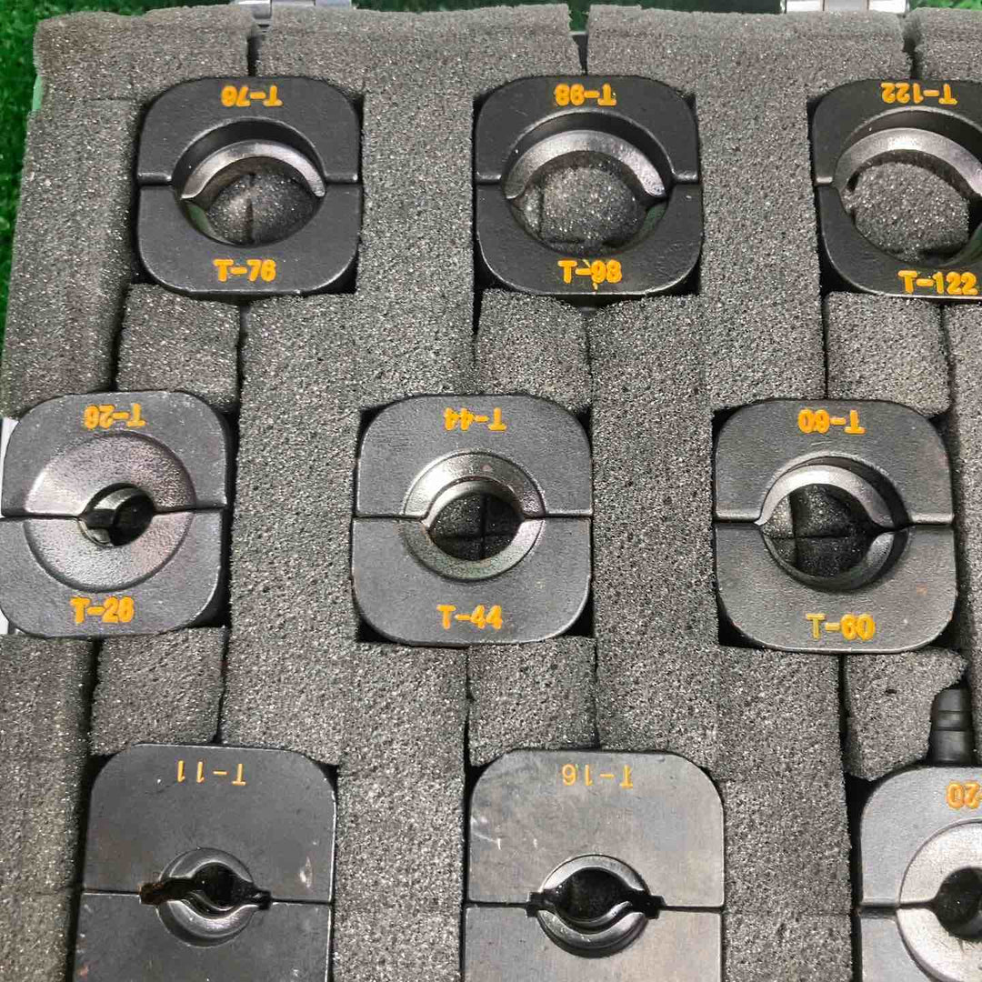 泉精器 圧縮ダイス 9個セット【川崎店】