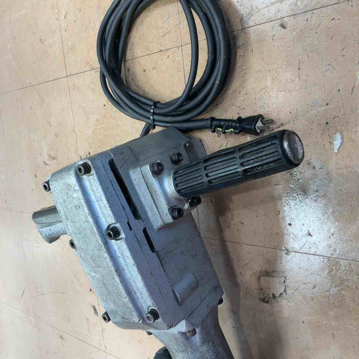 【店頭受取り限定】★マキタ(makita) 電動ハンマ 8600S【草加店】