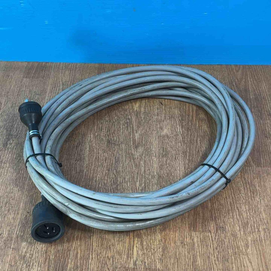 ☆マイト工業 インバーターアーク溶接機 MA-2125DF キャプタイヤ・アース・ホルダー・200V延長ケーブル2本付き！【岩槻店】