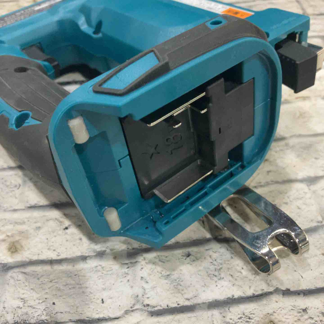 ◇マキタ(makita) コードレスタッカ ST112DRG【川口店】