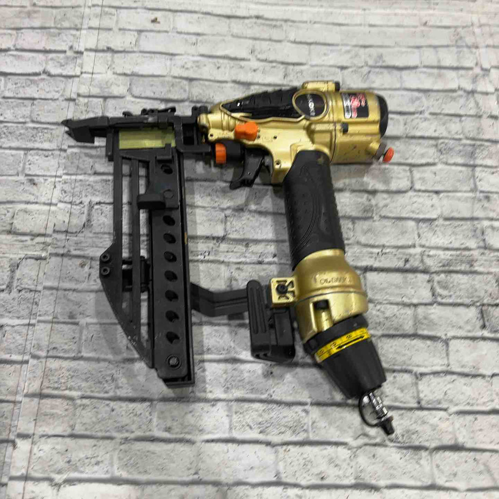 ☆ハイコーキ(HIKOKI ※旧:日立工機) 高圧フロアタッカ N5004HMF