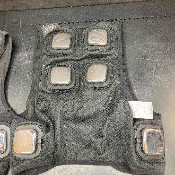 DAISHIN 冷暖切替え　ペルチェベスト　IWV-24F / IWV-H24F　※ 2セット(1セット辺りバッテリー×2)充電ケーブル無し(別途必要)【川越店】