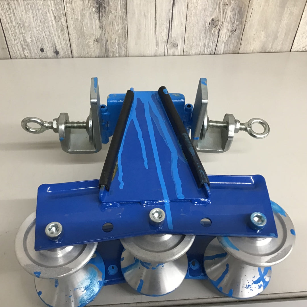 【中古品】ダイワ製作所 ケーブルラック用 3連ローラー バイス付 ①【戸田店】