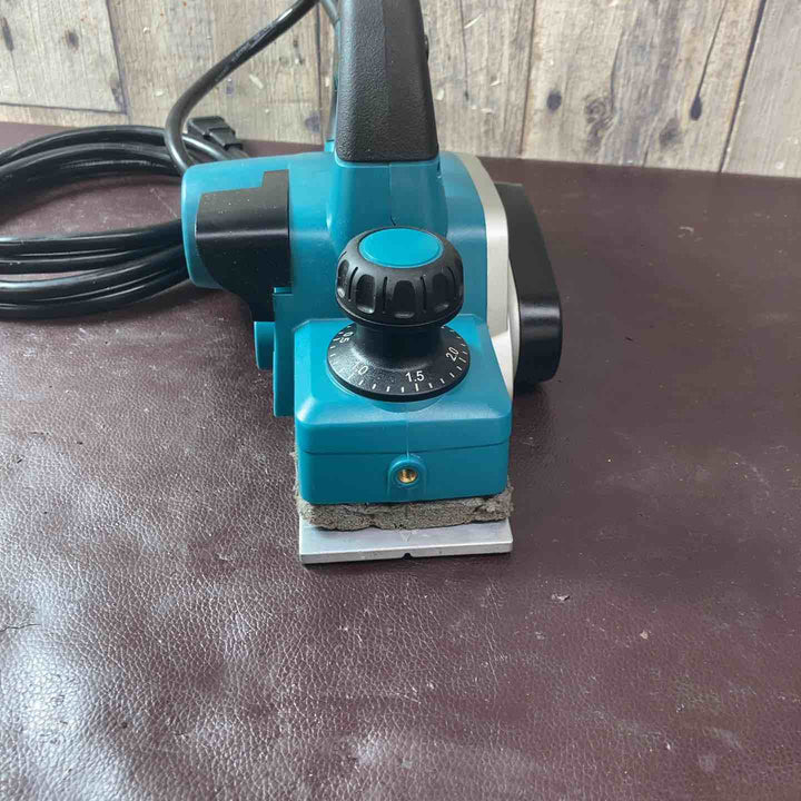 【中古品】マキタ(makita) 電気カンナ KP0800A【東大和店】
