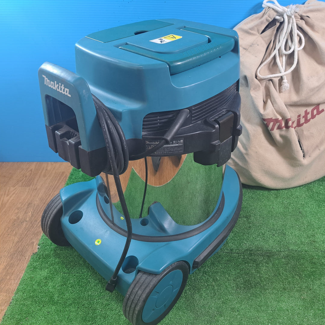 【店頭受取り限定】☆マキタ(makita) 集じん機 乾湿両用 VC2200【岩槻店】