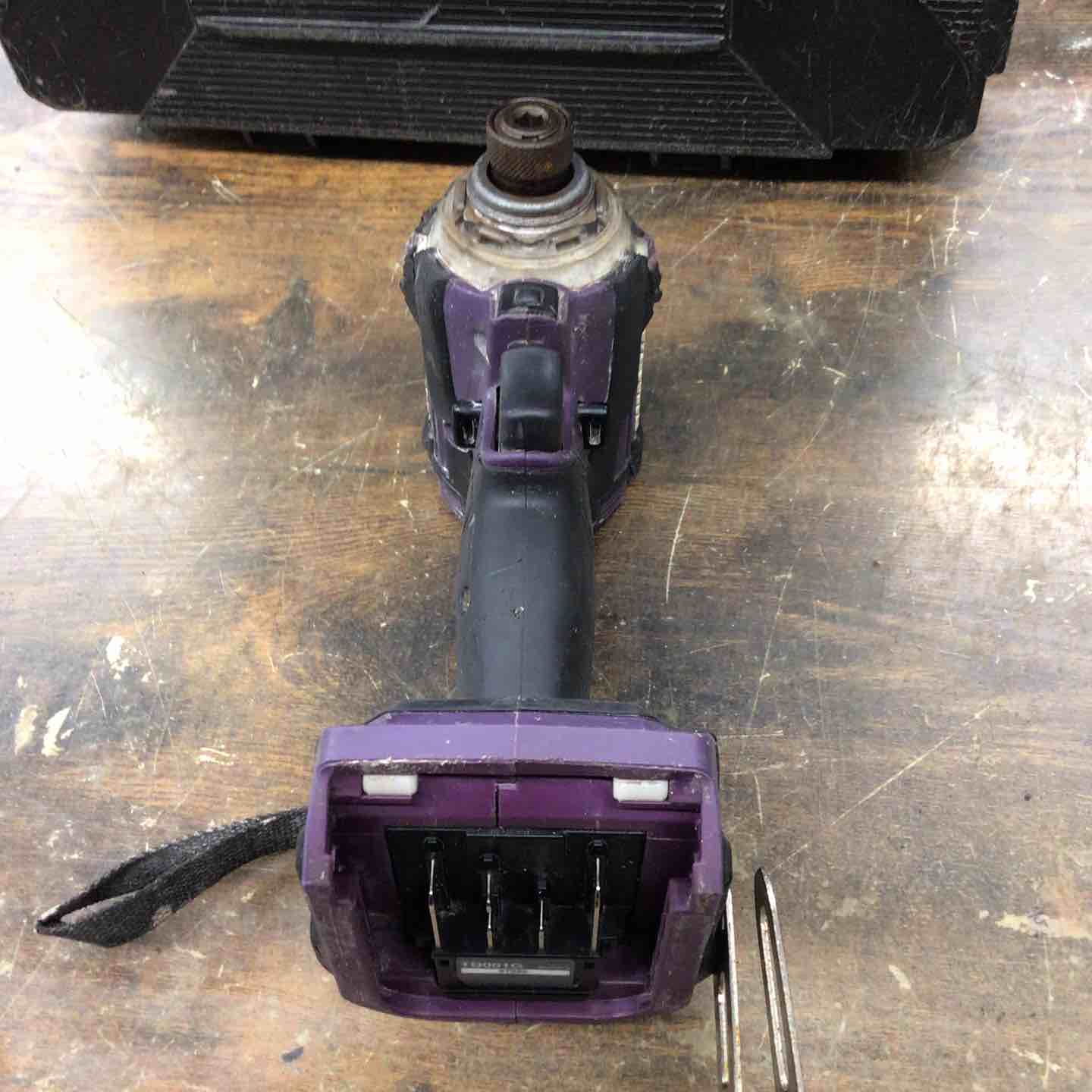 ★マキタ(makita) コードレスインパクトドライバー TD001GDXAP【町田店】 ☆マキタ(makita) コードレスインパクトドライバー TD001GDXAP
