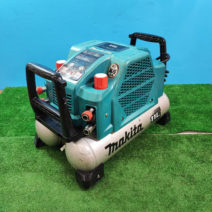 ★マキタ(makita) エアコンプレッサー AC462XLH【岩槻店】