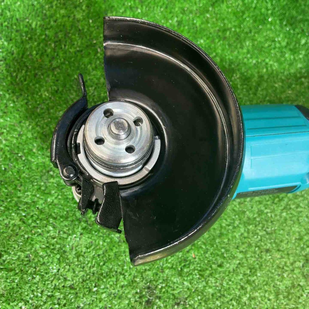 マキタ(makita) 100mmコードレスディスクグラインダ GA404DZN (GA404DN)【藤沢店】