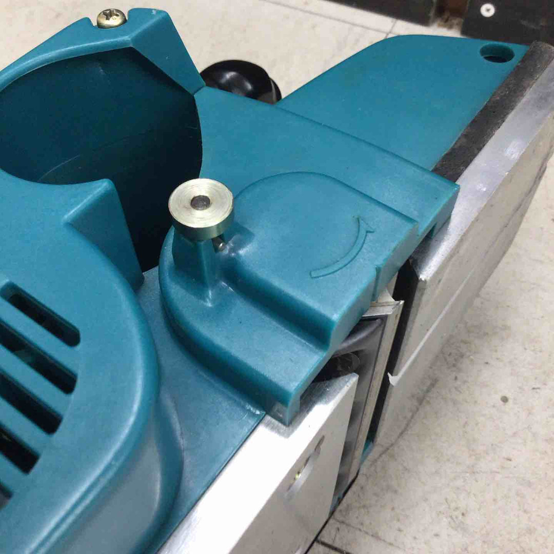 【中古品】 マキタ/makita 電気カンナ  1911B 【鴻巣店】