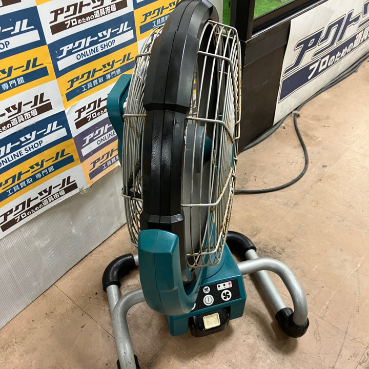 ☆マキタ(makita) コードレス産業扇 CF300DZ ACアダプタ無し 首振り 風量調節【草加店】