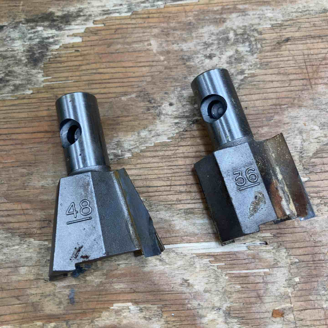 【店頭受取り限定】◇マキタ(makita) 大入レルーター 2516N 替刃欠けあり【柏店】