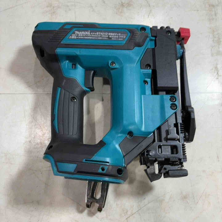 ★マキタ(makita) コードレスタッカー ST421DZK 動作確認済み【川口店】