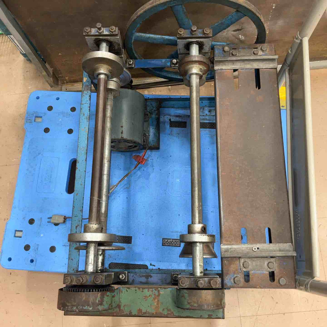 【店頭受取り限定】メーカー不明 ロール成型機 型式不明 通電確認のみ【草加店】