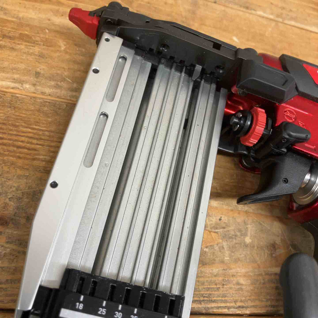 【タイムセール】 【中古品】 マキタ(makita) 高圧ピンネイラ AF502HP エア工具 状態良好♪ 【東大和店】