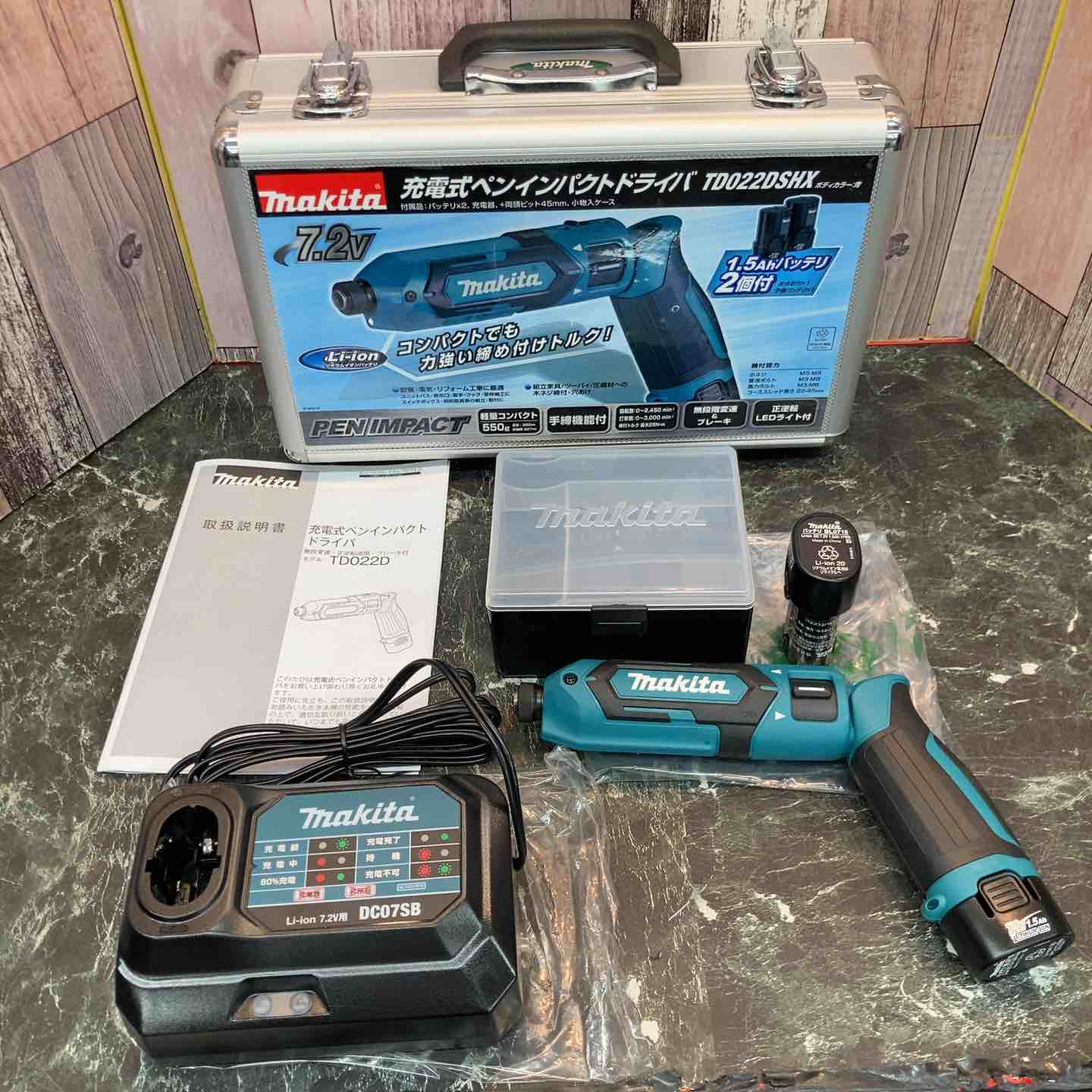 ☆マキタ(makita) コードレスペンインパクトドライバー TD022DSHX 