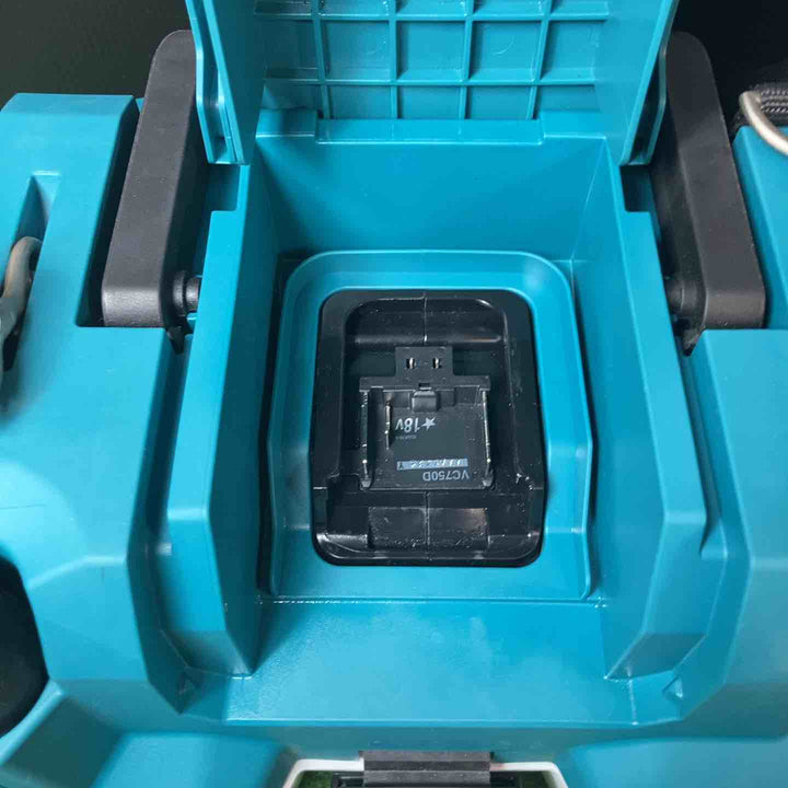 ★マキタ(makita) コードレス集じん機 乾湿両用 VC750DZ【岩槻店】