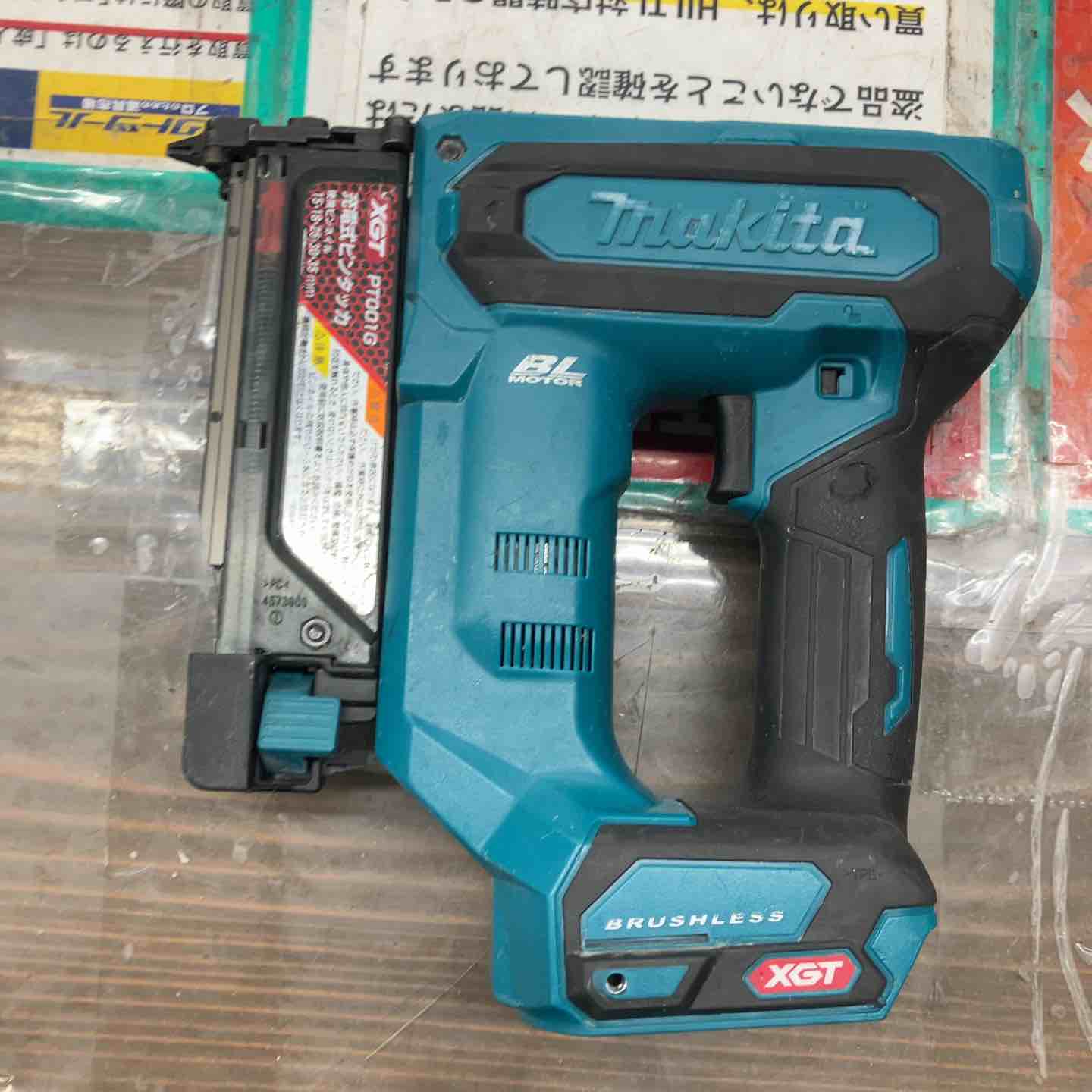 ★マキタ(makita) 35mmコードレスピンネイラ PT001GZK【戸田店】 ◇マキタ(makita) 35mmコードレスピンネイラ PT001GZ【戸田店